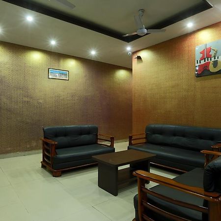 Hotel Parashuram Guwahati Ngoại thất bức ảnh