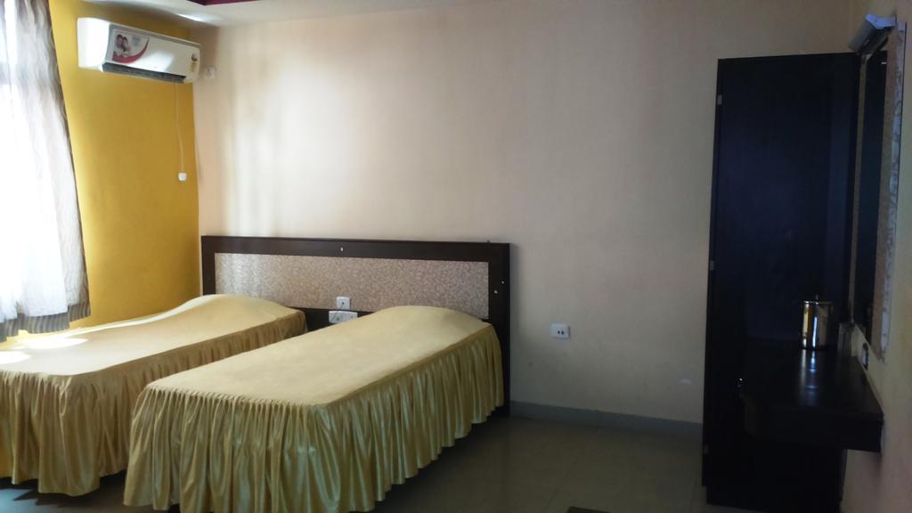 Hotel Parashuram Guwahati Ngoại thất bức ảnh