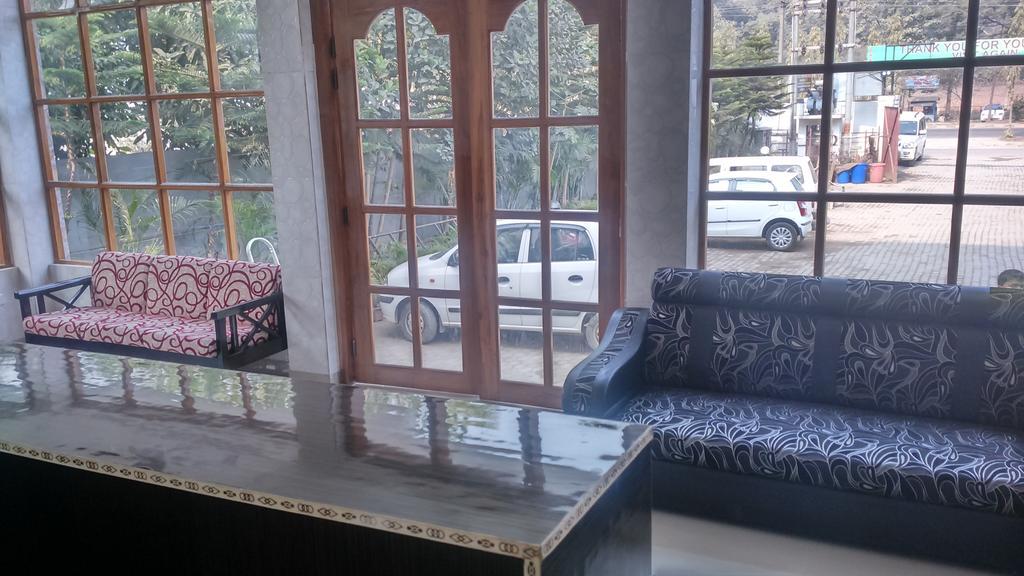 Hotel Parashuram Guwahati Ngoại thất bức ảnh
