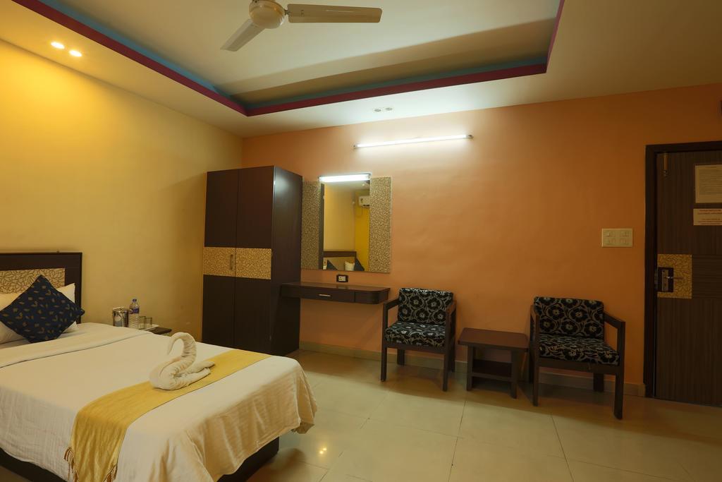 Hotel Parashuram Guwahati Ngoại thất bức ảnh